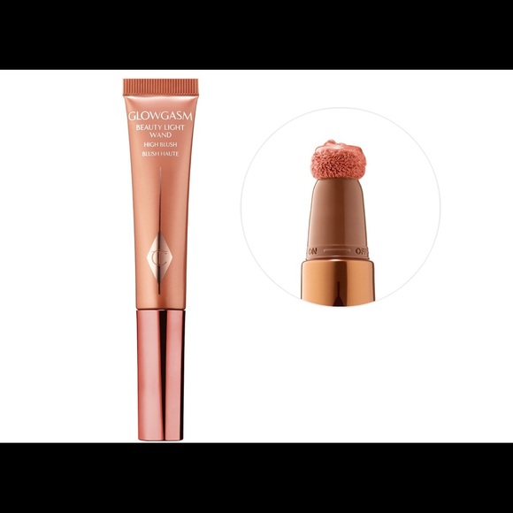 The VIRAL Charlotte Tilbury- Beauty highlighter wand: shade Pinkgasm - Picture 5 of 6